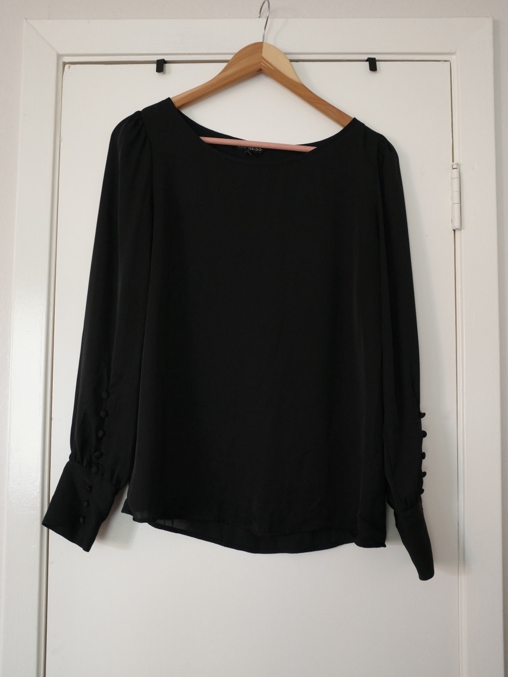 Express Black Long-Sleeve Button Cuff Blouse